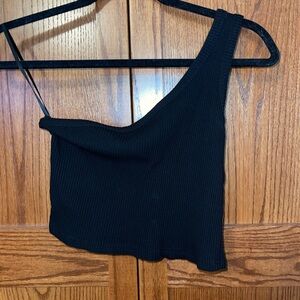 Black tank crop top